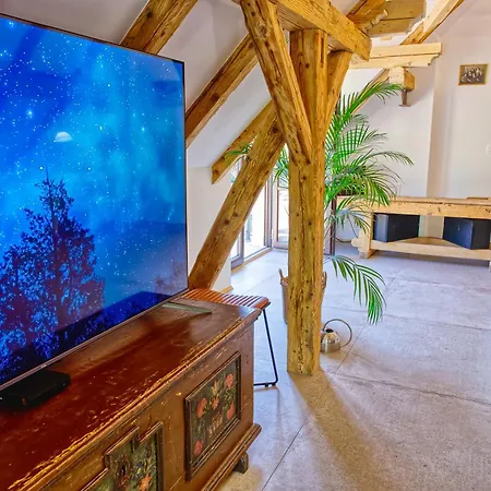 House Tinka بليد