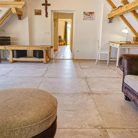 House Tinka بيت للعطل