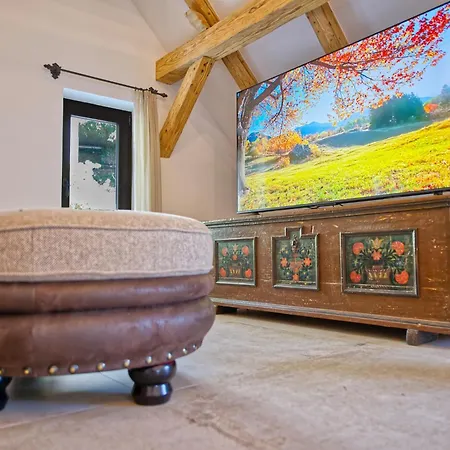 House Tinka بيت للعطل بليد