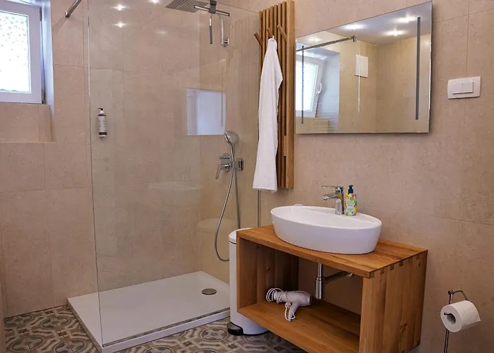 House Tinka 度假居 布莱德