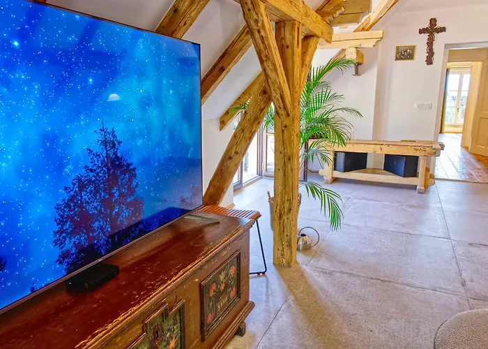 House Tinka 布莱德